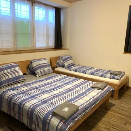 Modern Spielmatte Apartamento Entrelagos